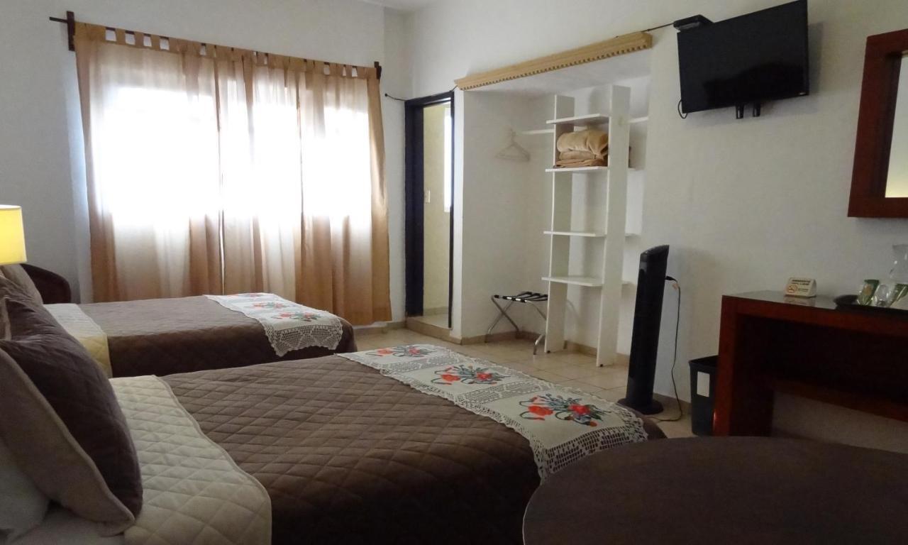 Hotel San Miguel Pénjamo Dış mekan fotoğraf